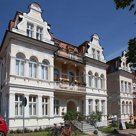 Auguste Viktoria Hotel 3*